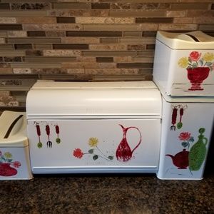 Vtg fabulous canisters and paper towel, saran and